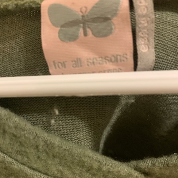 really really cute sweater dresss - Picture 3 of 3